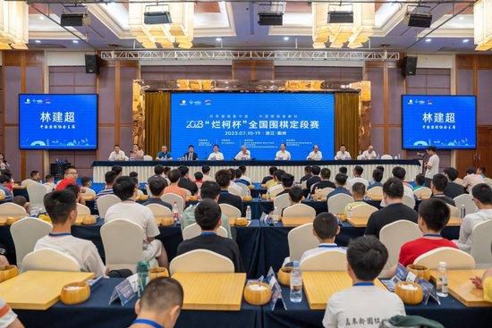 米体：卢卡库被尤文主场4万球迷狂嘘，迪巴拉则获得球迷掌声在今天凌晨进行的第18轮意甲联赛，罗马客场0-1负于尤文。